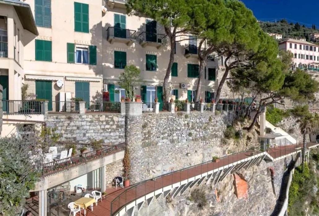 Pieve Ligure A Picco Sul Mare Con Piscina Villa Regina Exterior photo